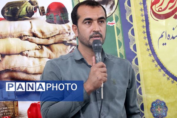 برگزاری یادواره شهدا در روستای دولاب با حضور مسئولان و خانواده‌های شهدا