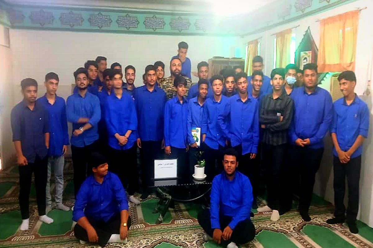 نشست بصیرتی سیاسی با حضور دانش‌آموزان متوسطه دوم در بوموسی برگزار شد