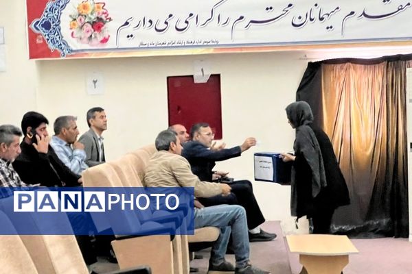 گردهمایی انجمن اولیا و مربیان آموزشگاه شاهد جنت شهرستان سملقان