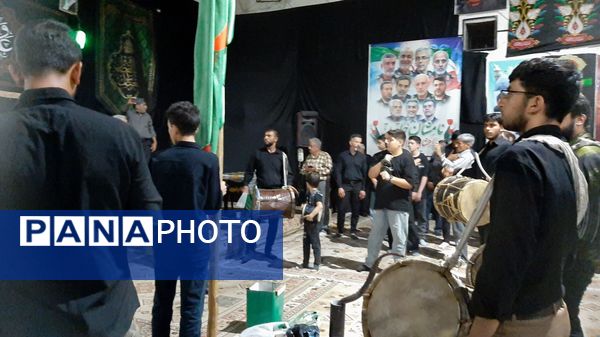 عزاداری هیات محبان علی‌ابن‌ابی‌طالب (ع) فرهنگیان شیراز در شب تاسوعای حسینی