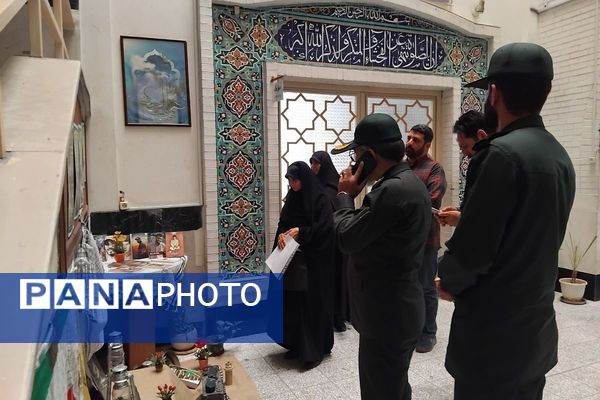 برگزاری جشن به مناسبت هفته دفاع مقدس و میلاد سیدالکریم در ناحیه یک شهرری 
