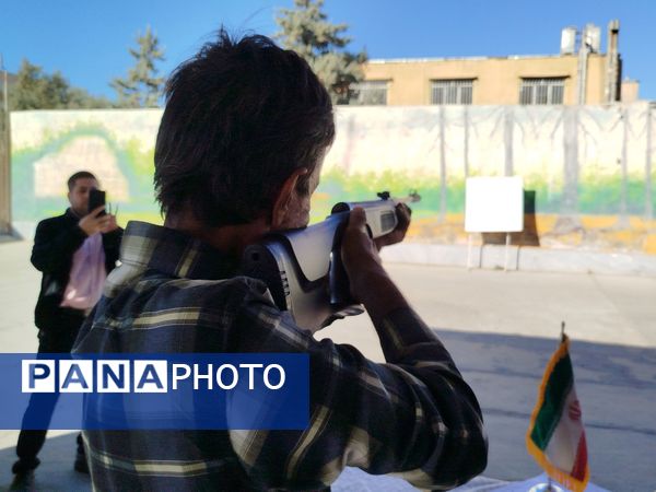 مسابقه تیر اندازی کارکنان اداره آموزش و پرورش کاشمر