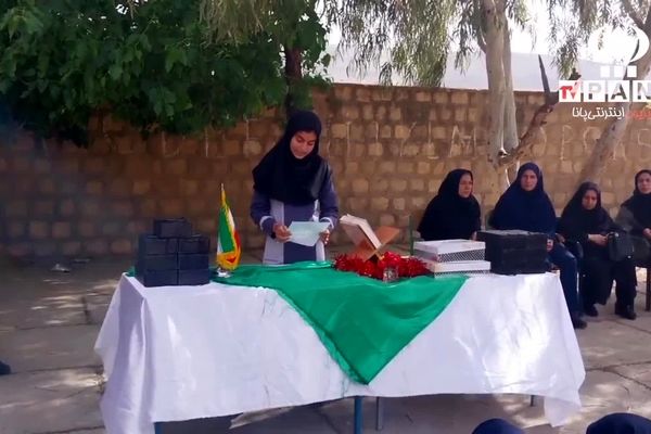 تجلیل از زحمات معلمان در جشن روز معلم در مدرسه شهدای حیدریان شهرستان کوهنانی