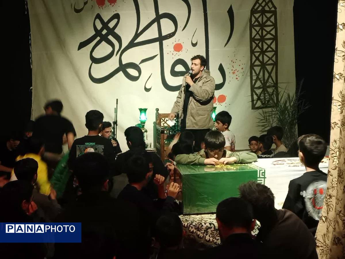 مراسم عزاداری دهه فاطمیه در مسجد مهرولایت با میهمانی شهید گمنام