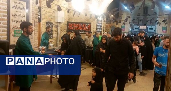 چایخانه حضرت زهرا(س) نیشابور در چهارمین شب 