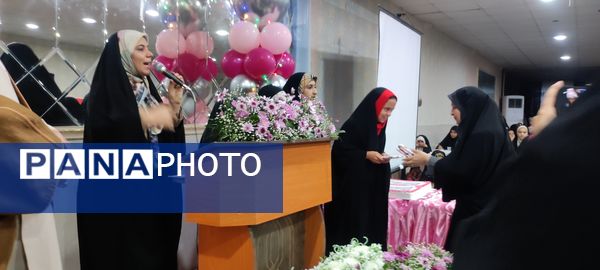 حضور دانش‌آموزان مدرسه خاقانی در جشن دختران آفتاب شیروان