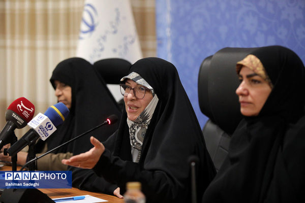  گردهمایی کارشناسان مسئول امور زنان و خانواده آموزش‌ و پرورش