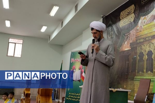 طنین زنگ قرآن و عترت در پیشوا؛ آغاز روزی معنوی در کنار مسئولان