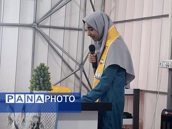 یادواره ۳۴ شهید دانش‌‌آموز و ۵ شهید فرهنگی دفاع مقدس دوازده روزه در مدرسه شاهد شهید مصلحی