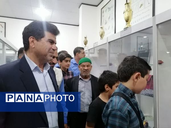 بازدید خادمیاران و خدام افتخاری رضوی از موزه فرهنگ و هنر بافق