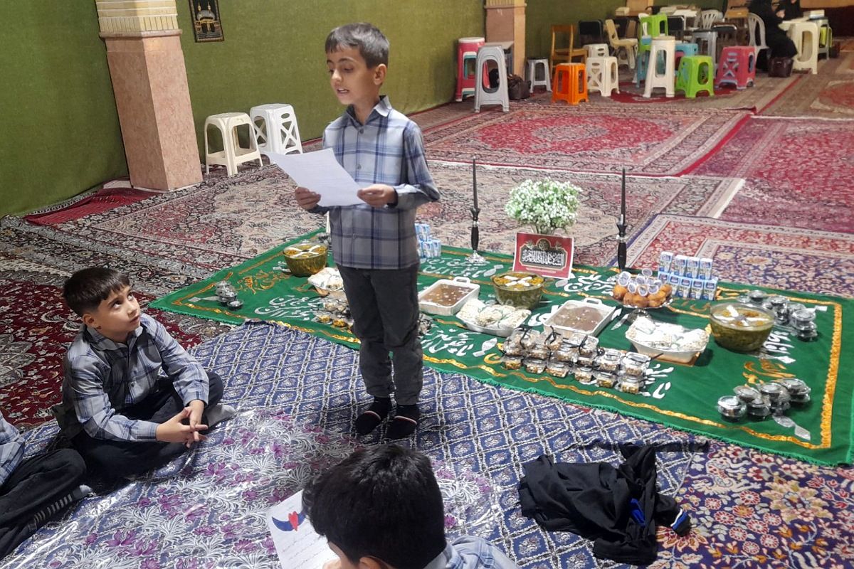  مراسم عزاداری ایام فاطمیه و یادواره شهدا در دبستان پسرانه آیت‌الله خامنه‌ای