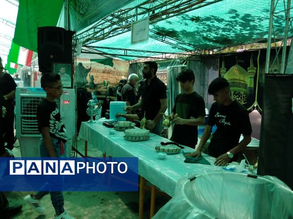 برپایی موکب شهدای شاهنامه و شهرداری منطقه ۱۲ و پذیرایی از زائران امام رضا (ع) در مشهد 