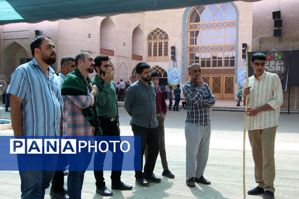 از محفل قرآنی تا میز خدمت
