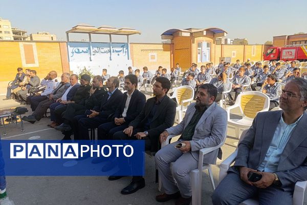 مراسم پدافند غیرعامل در دبیرستان بشارت بهارستاندو