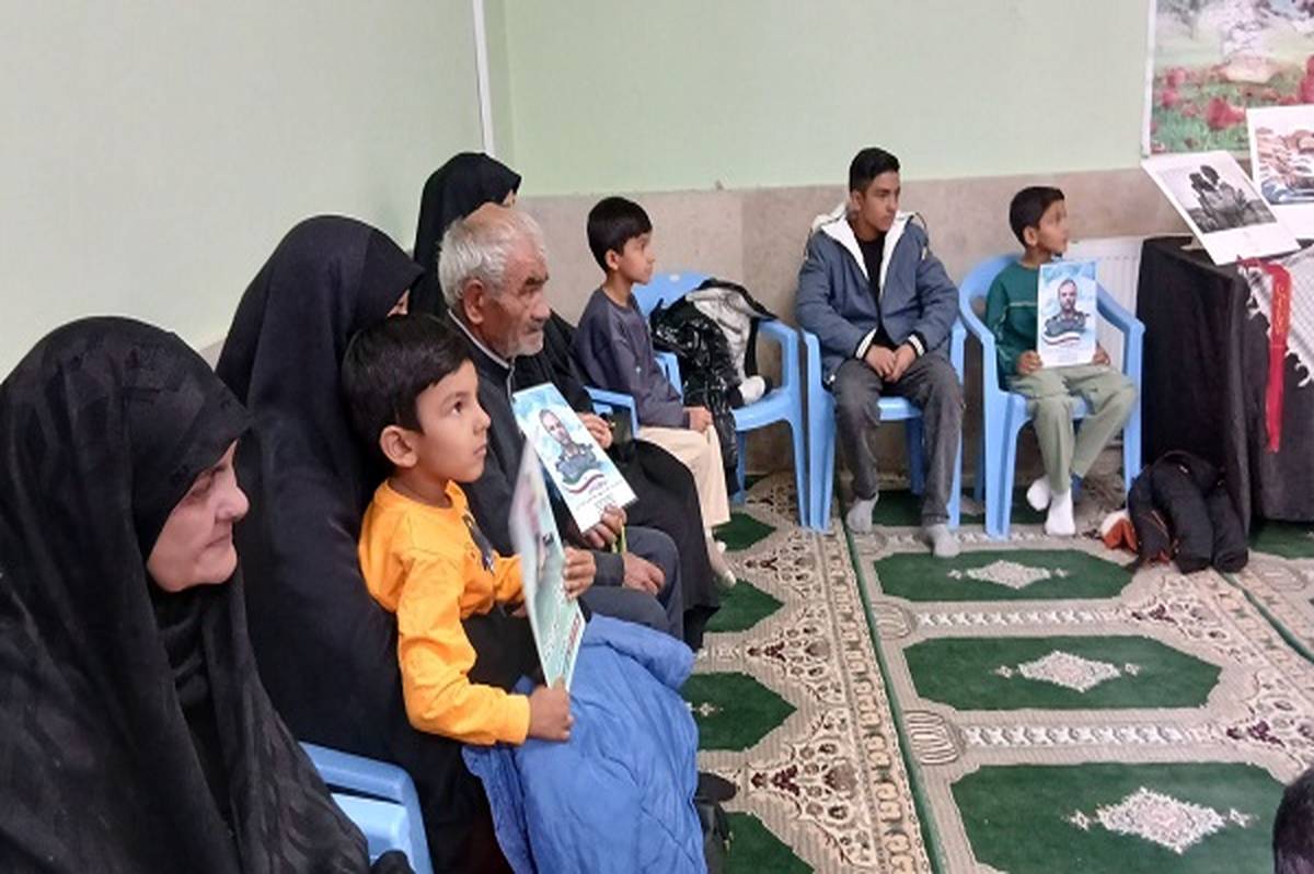 در تحصیل علم و دفاع از کشور کوشا باشید