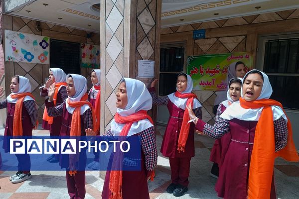 تجلی محبت و قدردانی از زحمات معلمان  در جشن سپاس معلم مدارس شهرستان ملارد 