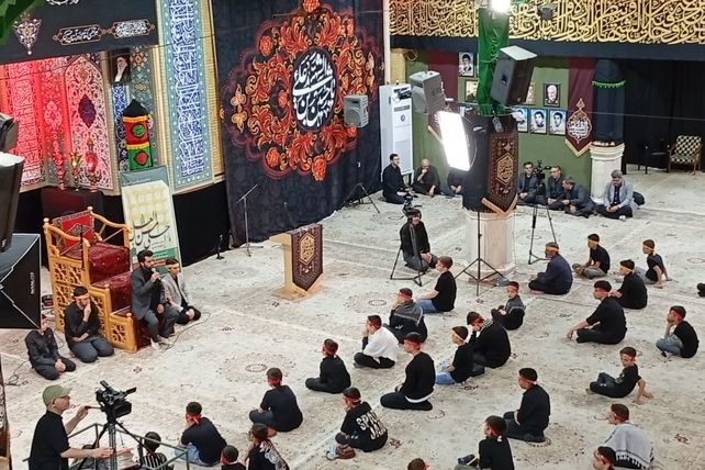 سوگواره «احلی من العسل» در حسینیه اعظم زنجان 