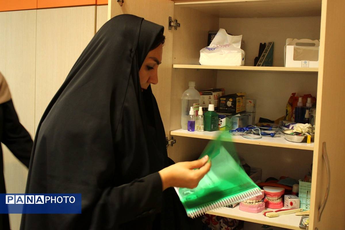بازدید از مدرسه سعادت جهت برسی وضعیت ایمنی و بهداشت براساس اصول آیین نامه بهداشت محیط مدارس