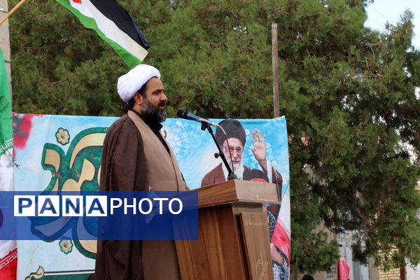 حضور پرشور دانش‌آموزان شهرستان صالح‌آباد در راهپیمایی روز ۱۳ آبان