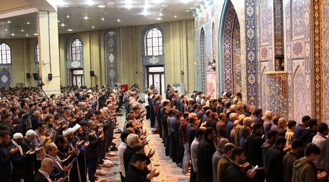 نماز عید سعید فطر در شهرستان ایلام اقامه شد