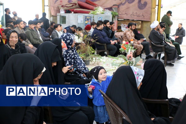 گلباران مزار شهدای گمنام قم در ایام الله دهه فجر