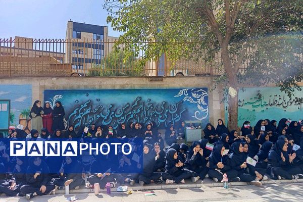 افتتاحیه برنامه «مهارت آموزی ورزشی» در دبیرستان راضیه شکرایی ناحیه دو شهرری