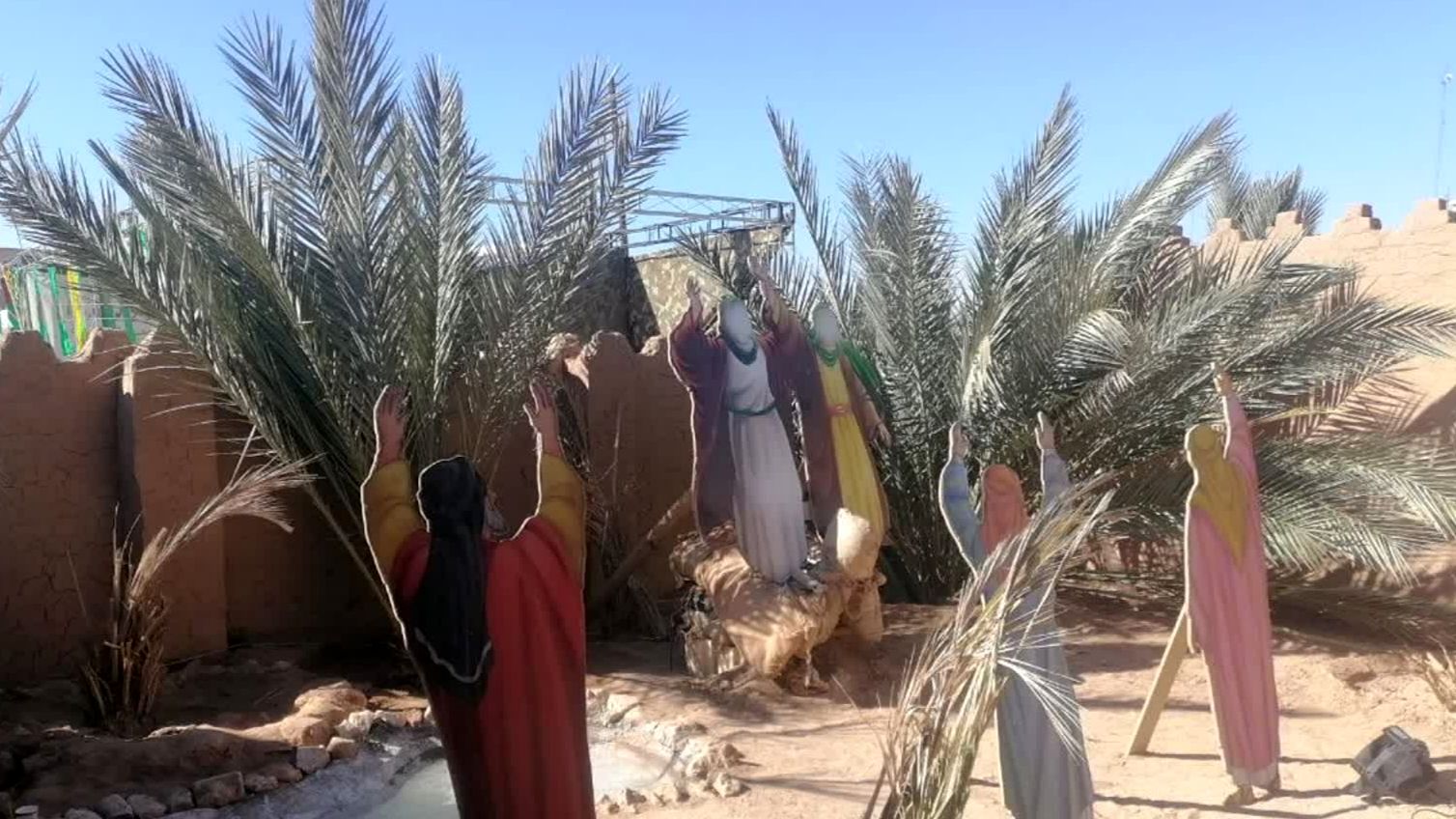 بازدید دانش‌آموزان یزدی از نمایشگاه «حدیث غربت»