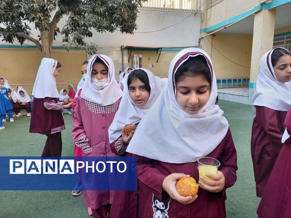 برپایی موکب عزاداری ایام فاطمیه در دبستان مریم بندرعباس