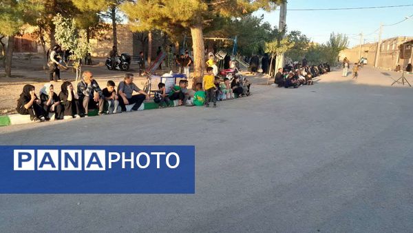 تعزیه خوانی دهه آخر صفر در روستای نقاب 