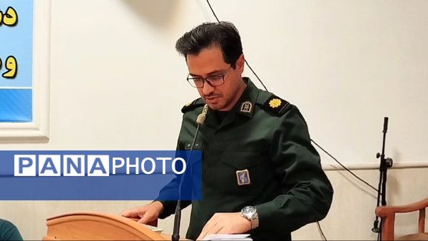 دیدار فرماندهان بسیج دانش آموزی مدارس کاشمر با امام‌ جمعه شهرستان