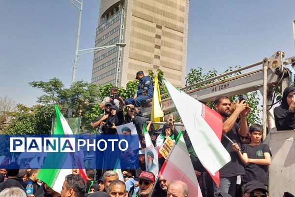 تشییع پیکر شهدای اقتدار در تهران ایران