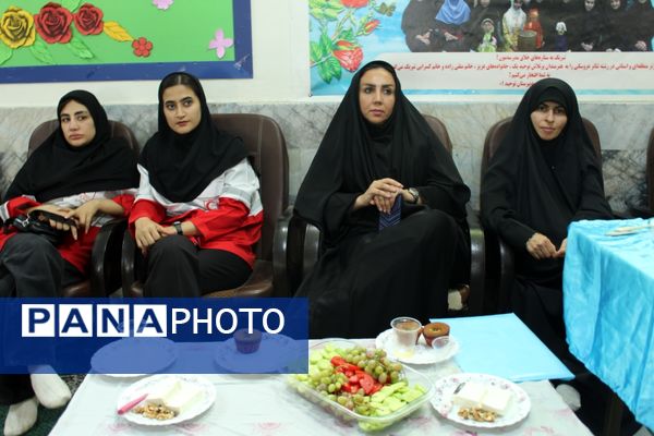 تابستانی متفاوت در دبیرستان دخترانه توحید یک؛آغاز فعالیت های مهارت محور پایگاه تابستانی