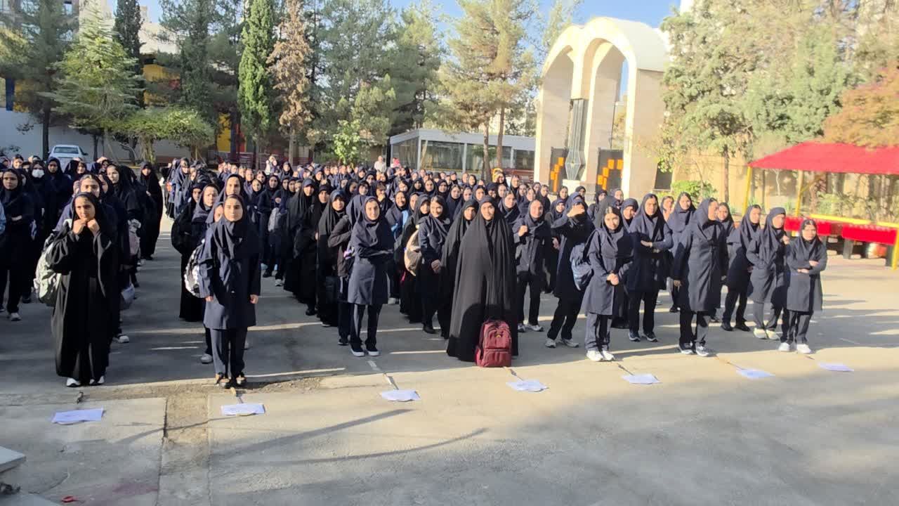 آغاز سال تحصیلی جدید با شعار "توسعه عدالت برای ایران برای مدرسه"