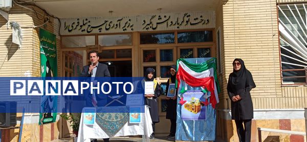 برگزاری انتخابات شورای دانش‌آموزی در مدرسه شاهد آمنه