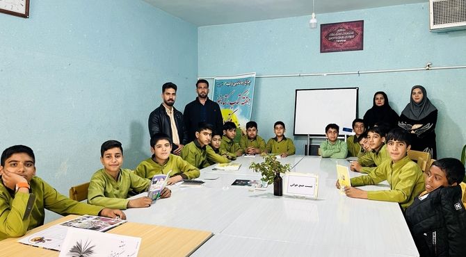 گرامیداشت هفته کتاب و کتابخوانی در مدرسه نواب صفوی خاتم