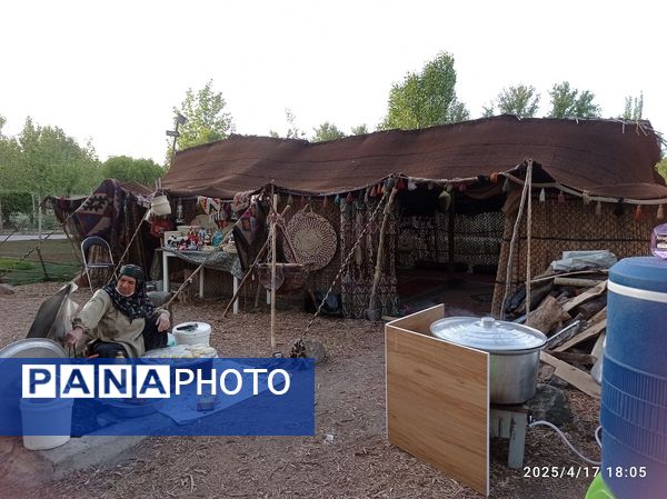 برپایی غرفه‌های صنایع دستی در پارک ایران کوچک 
