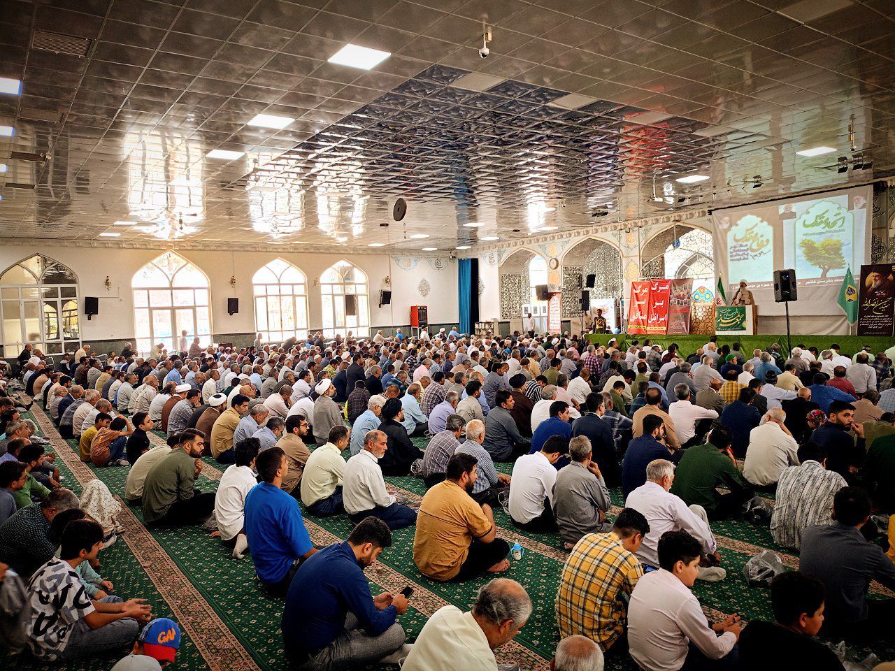 آخرین نماز جمعه شهریور ماه در شهرستان کاشمر برگزار شد 