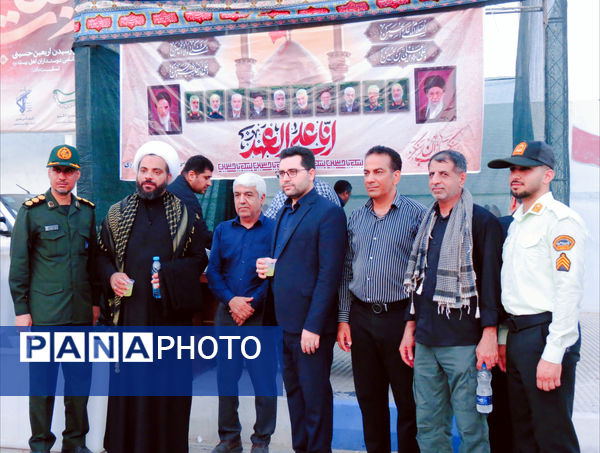جاماندگان اربعین در بندرخمیر، شور حسینی را به خیابان‌ها آوردند