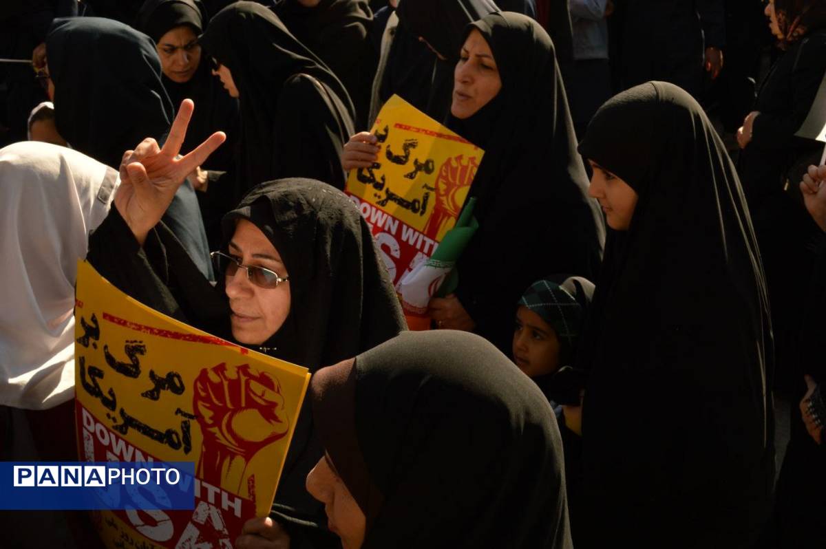 هم‌نوا با ۱۳ آبان؛ بروجرد یک‌صدا علیه استکبار جهانی