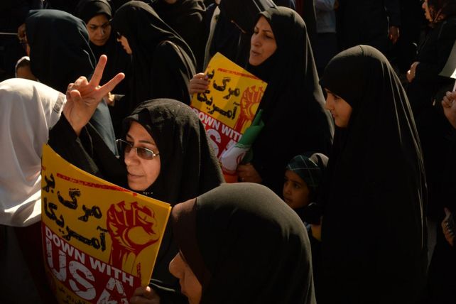 هم‌نوا با ۱۳ آبان؛ بروجرد یک‌صدا علیه استکبار جهانی