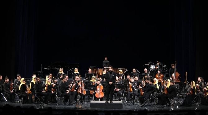 پایان خوش تکنوازان در طرز تازه دهم / امین غفاری ارکستر جوانان پارس زمین را به تالار وحدت آورد