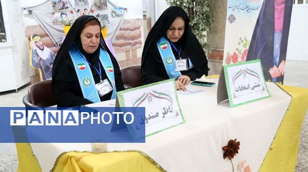 دانش‌آموزان اهوازی پای صندوق رأی؛ تمرینی برای مسئولیت‌پذیری و مردم‌سالاری