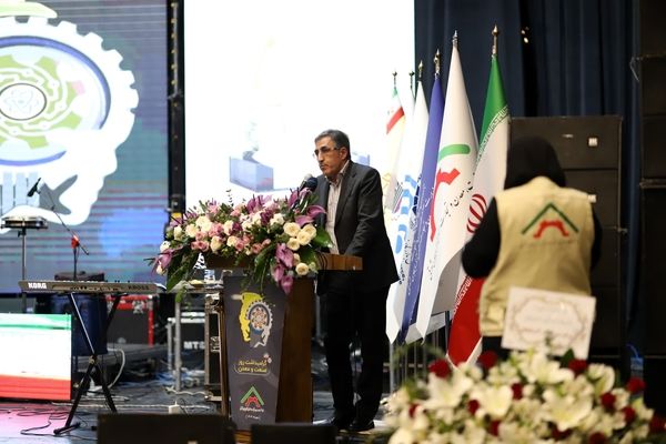 سیاست‌های غلط ارزی مانع اصلی تولیدکنندگان است