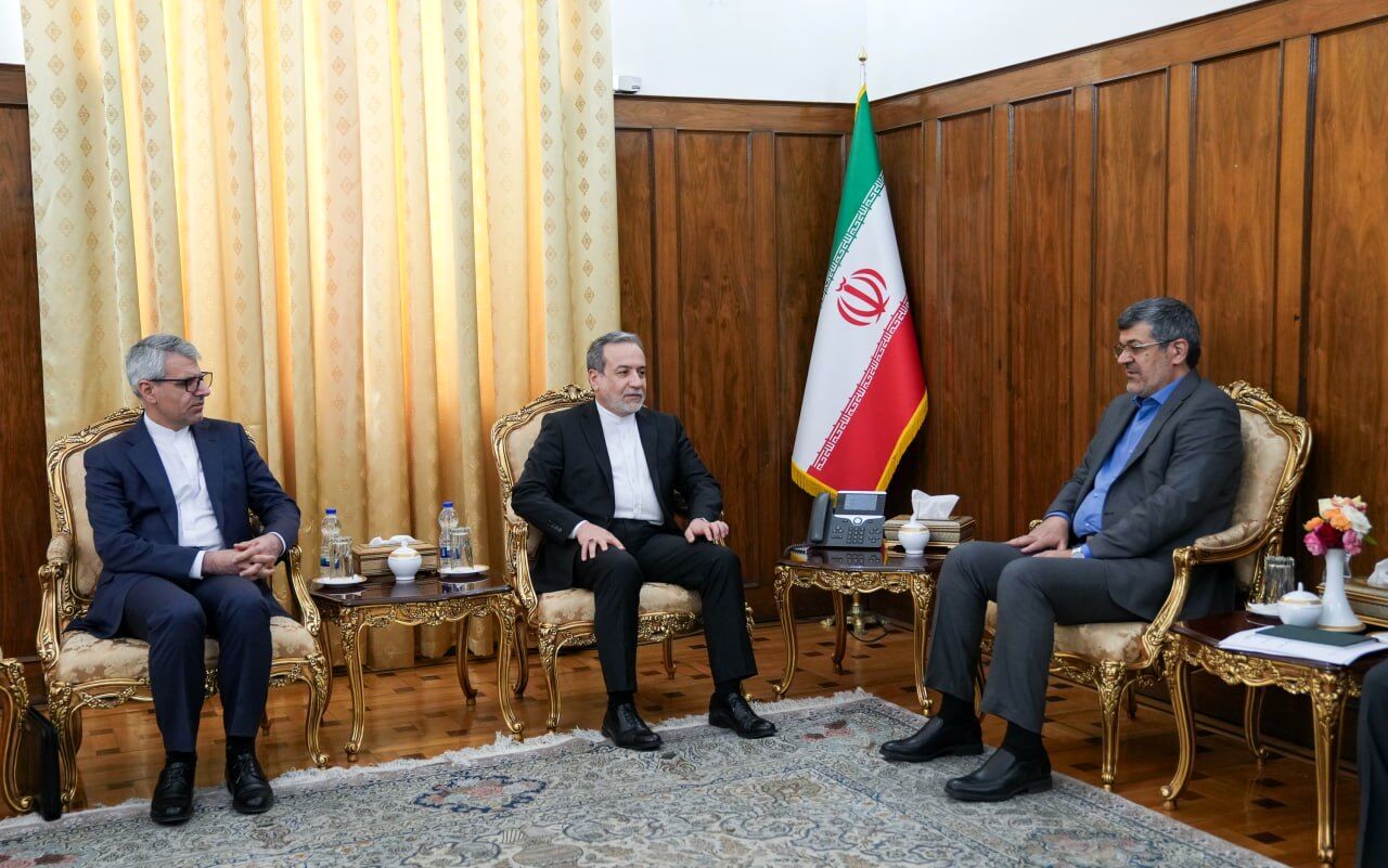 دیدار استاندار یزد با عراقچی/ قدردانی از ابتکار دیپلماسی استانی وزارت خارجه