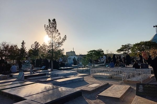 زیارت اهل قبور در روز شهادت امام حسن( ع) در کاشمر