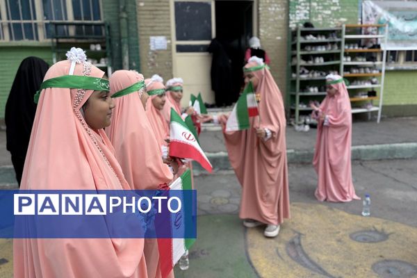 نسیم دانایی در مدرسه شهید سرافراز اسلامشهر وزیدن گرفت