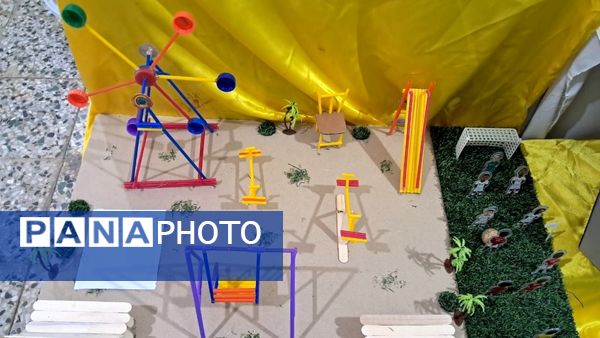 نمایشگاه جشنواره «نوین کاو» در پژوهش سرای دانش‌آموزی حاجی آباد