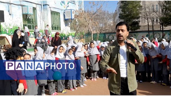 اجرای برنامه فرهنگی و عروسکی پیک دانایی در دبستان نیایش