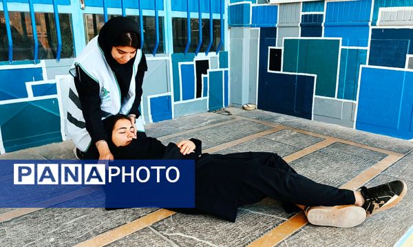 هنرستان جنت فارسان میزبان مانور زلزله