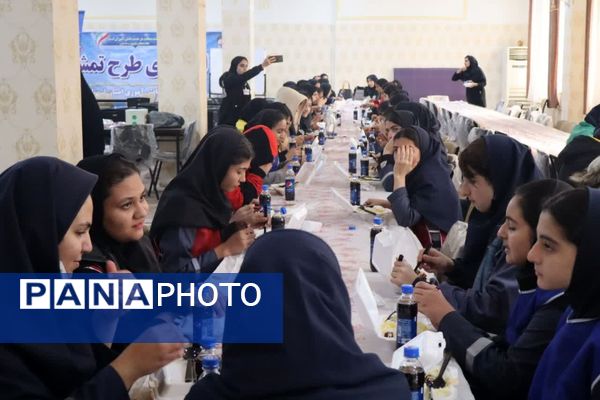 شور و نشاط دانش‌آموزان در پنجمین روز اردوی تمشک خرم‌آباد